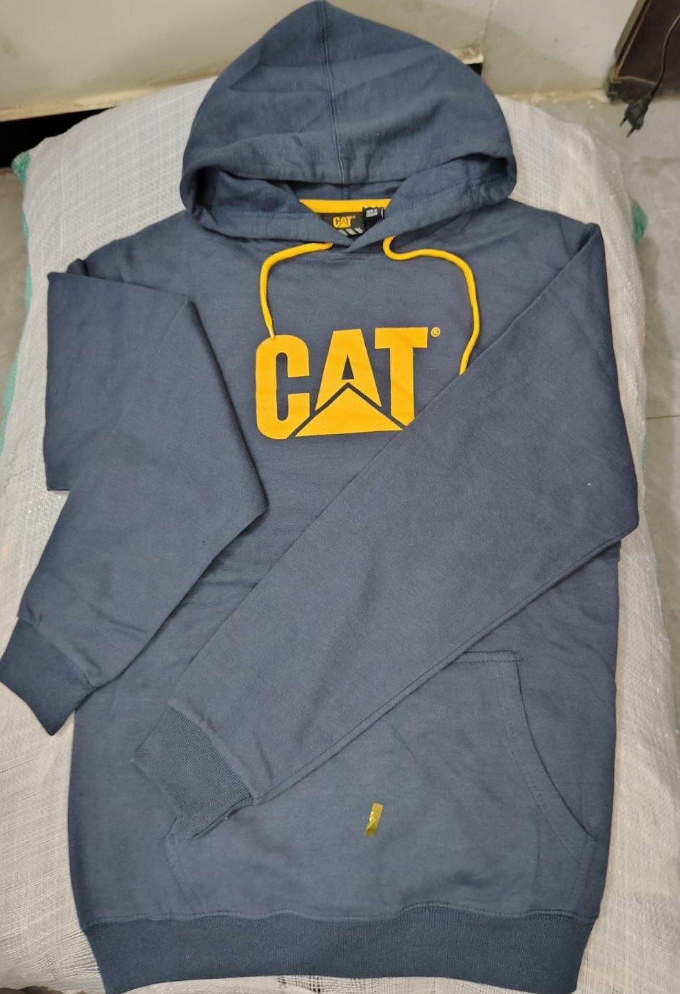 CATERPILLAR MEN SOFT FLEECE RIBBED HEM CUFF PRINTED PULLOVER HOODIES