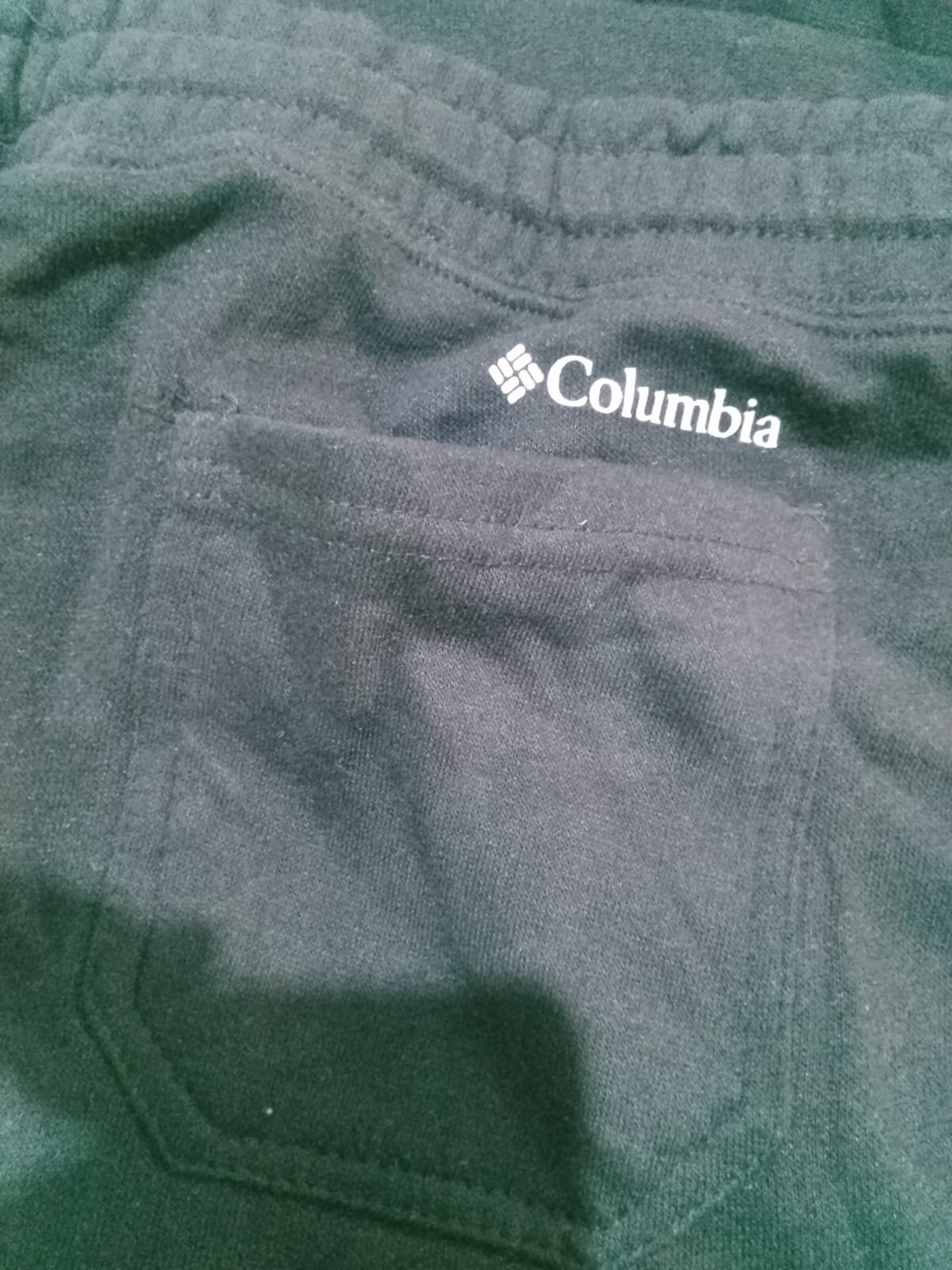 COLUMBIA MEN SOFT FLEECE ELASTIC WAISTBAND JOGGING PANTS — Back pocket