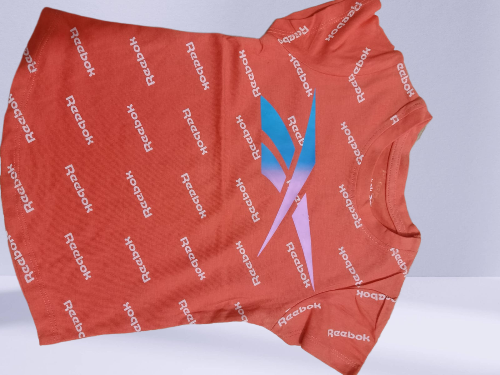 REEBOK GIRLS SOFT AND BREATHABLE JERSEY FEATURES ICONIC REEBOK T-SHIRTS