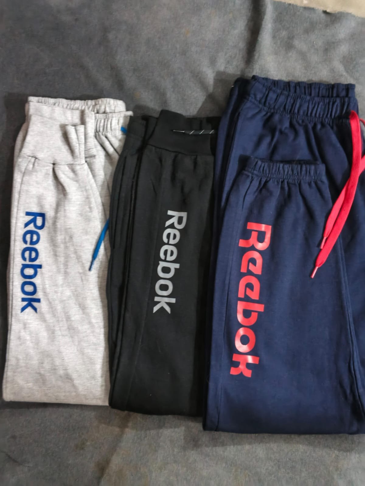 REEBOK MEN SOFT FLEECE ELASTIC WAISTBAND JOGGING PANTS — Colours available