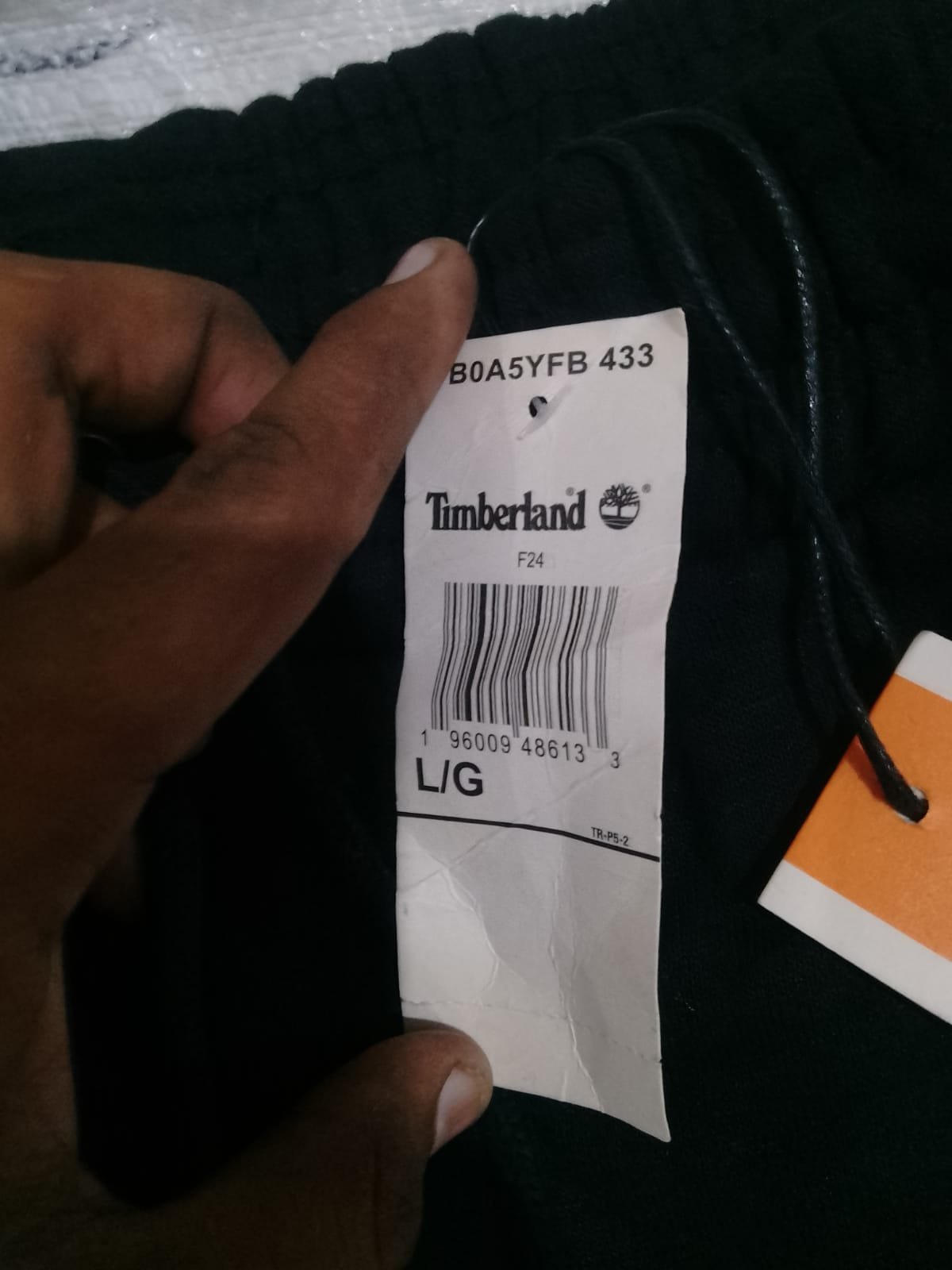 TIMBERLAND MEN SOFT FLEECE ELASTIC WAISTBAND WARMTH AND COMFORT PRINTED JOGGING PANTS — Barcode