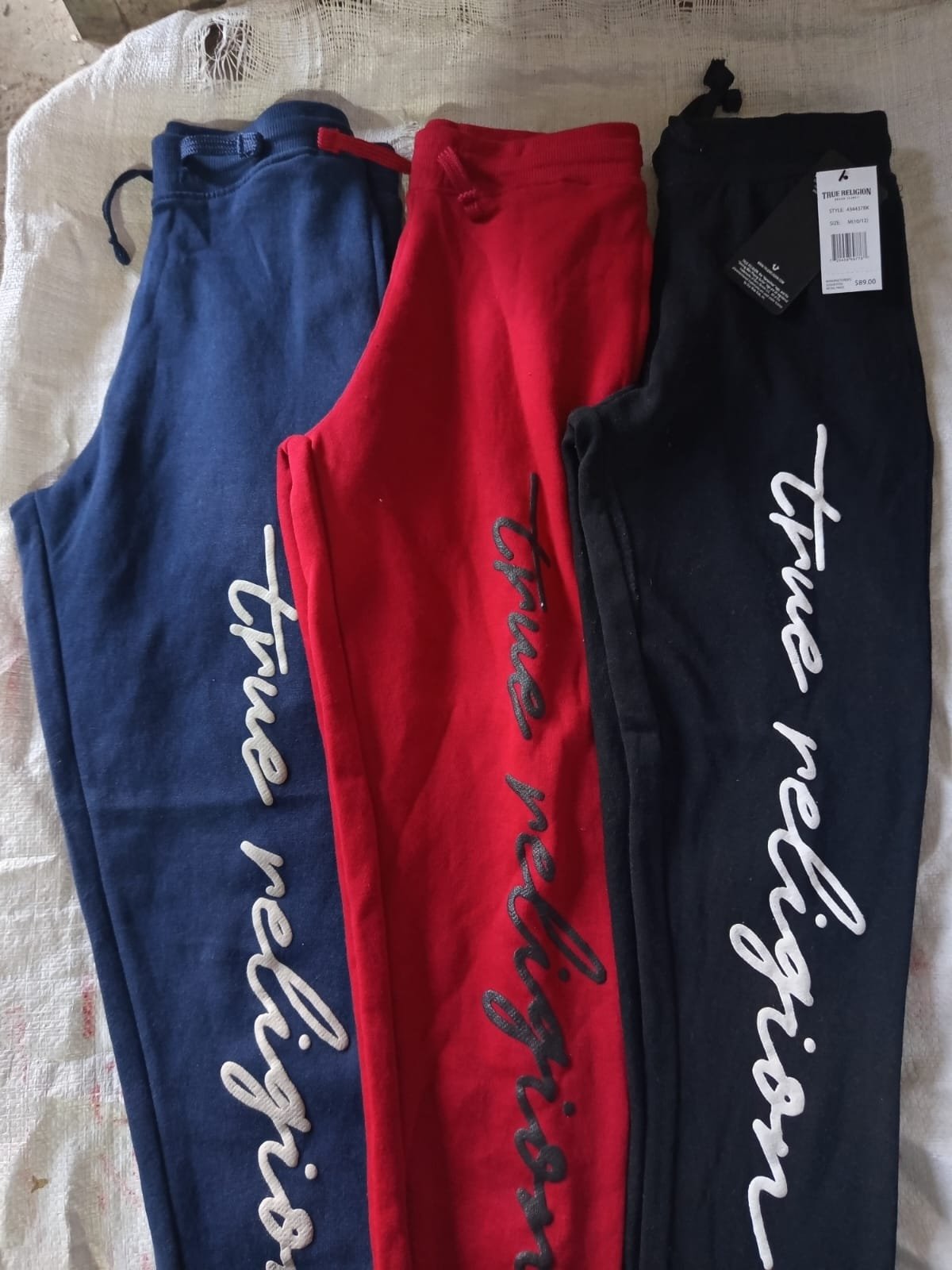 TRUE RELIGION KIDS BOYS SOFT FLEECE ELASTIC WAISTBAND PRINTED JOGGING PANTS — Colours available
