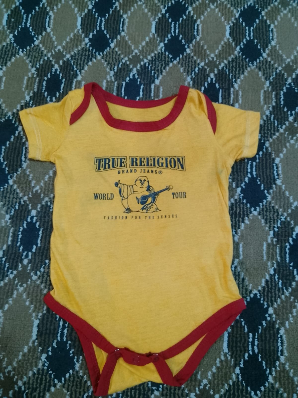 TRUE RELIGIONS KIDS BOYS SOFT JERSEY PRINTED ROMPERS — Print detail